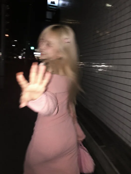 东京夜色街头手机随机抓拍质感