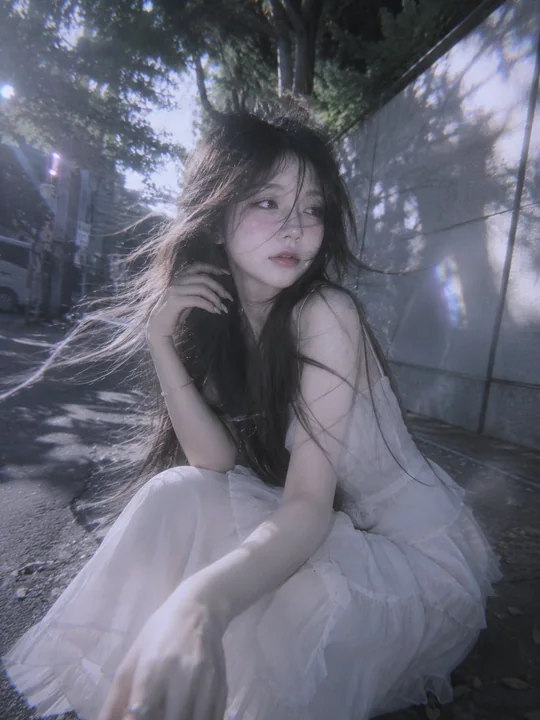 日系夏日感超现实人偶风少女写真