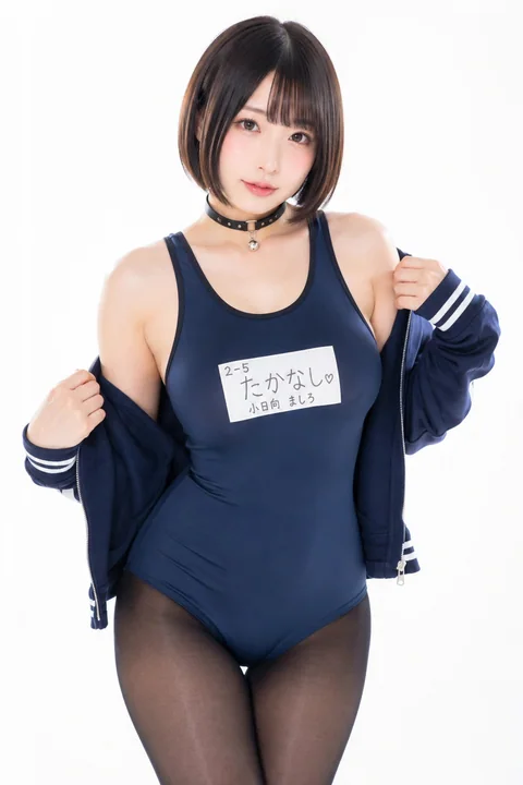 日系高调白色影棚运动风肖像