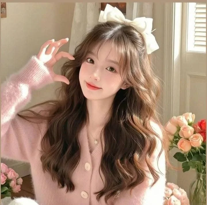 阳光窗边粉色针织衫少女甜美写真