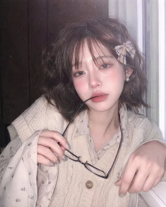 日系复古CCD纹理氛围感少女写真