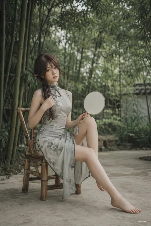 竹林旗袍少女夏日清凉写真