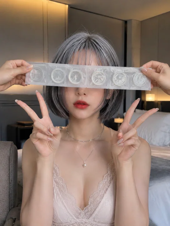 酒店PeachJohn风格六手避孕套遮眼