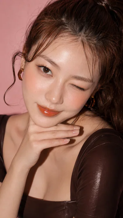 甜酷韩系微距硬闪杏桃妆容人像
