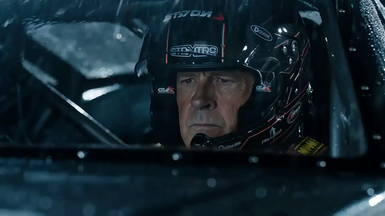 ホリウッド レースカー 雨夜対決