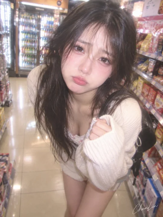 便利店女友日系夜游感CCD人像